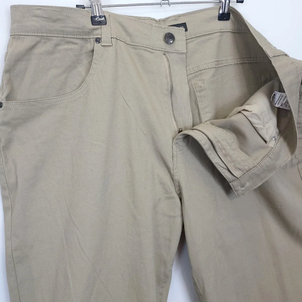 Silver Jeans Co Ashton 1349 Chino Pants Men 36 Beige Causal Khakis Everyday - Picture 11 of 13